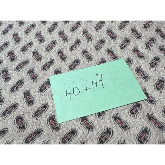 Vintage Gray & Black Wavy Patterned Fabric 40" x 44" Cotton Sewing Craft Materia - Picture 5 of 6